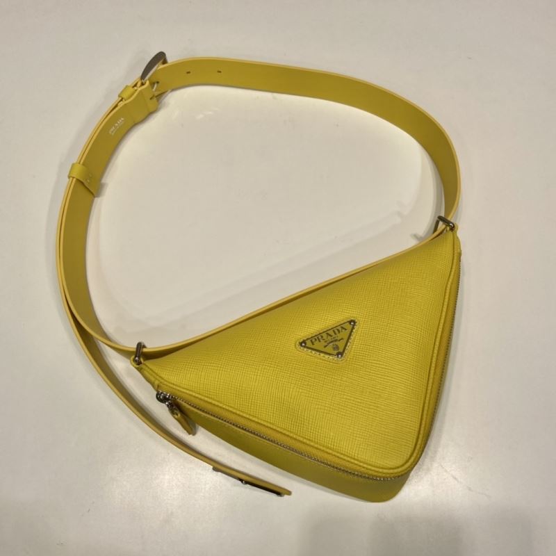 Pra*a triangle pouch